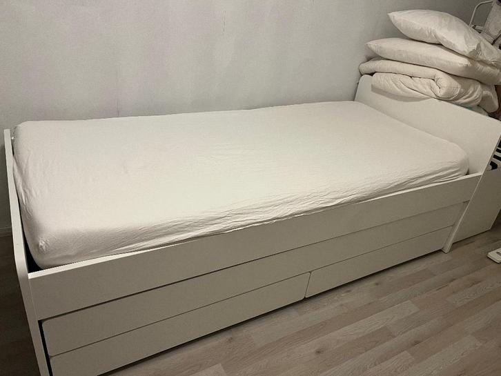 IKEA Slakt bedframe met lades en onderbed wit, Huis en Inrichting, Slaapkamer | Bedden, Gebruikt, Eenpersoons, 90 cm, 200 cm, Hout