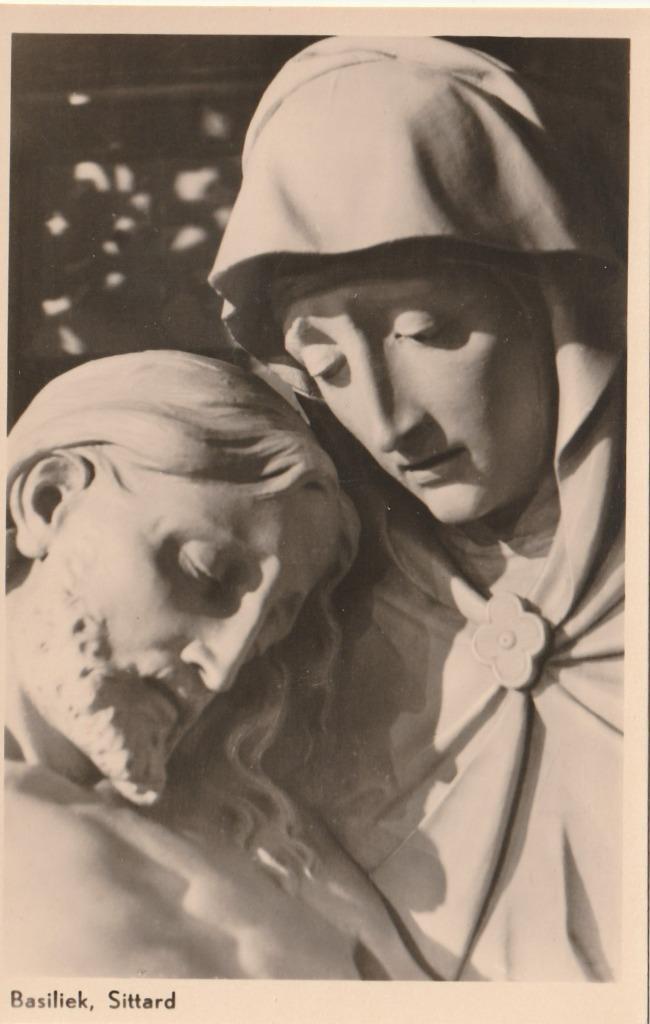 SITTARD Basiliek Kerk O.L. Vrouw van Smarten, Verzamelen, Ansichtkaarten | Nederland, Ongelopen, Limburg, 1920 tot 1940, Verzenden