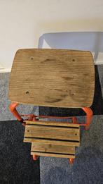Vintage Keukentrapje - Jaren 60 - Rood Metaal & Hout, Huis en Inrichting, Gebruikt, Ophalen of Verzenden, Metaal, Eén
