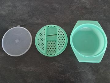 De Tupperware rasp, compleet beschikbaar voor biedingen