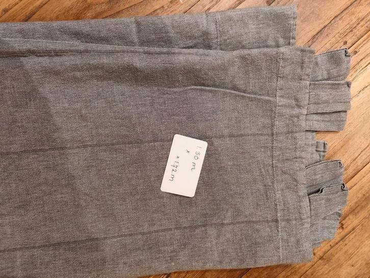 Mooie grijze lusgordijnen, Huis en Inrichting, Stoffering | Gordijnen en Lamellen, 200 cm of meer, Grijs, Ophalen