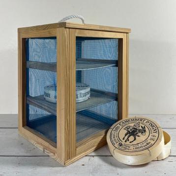 Frans kaas kastje vliegenkastje (2 verdiepingen) beschikbaar voor biedingen