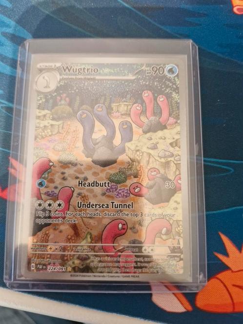 Wugtrio 224/091 - Paldean Fates - Foil, Hobby en Vrije tijd, Verzamelkaartspellen | Pokémon, Zo goed als nieuw, Losse kaart, Foil