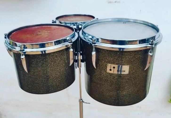 Sonor Teardrop triple bongos vintage 6/8/10, Muziek en Instrumenten, Drumstellen en Slagwerk, Gebruikt, Sonor, Ophalen of Verzenden