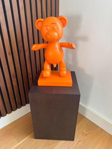 Bare Hug — Collectable/Sienna Moon beschikbaar voor biedingen