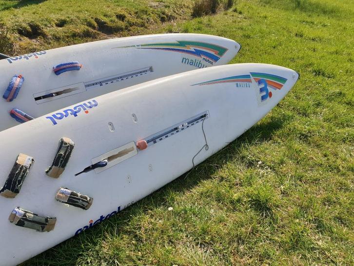 MISTRAL MALIBU 1988, Watersport en Boten, Windsurfen, Gebruikt, Plank, 300 cm of meer, Met vin(nen), Ophalen