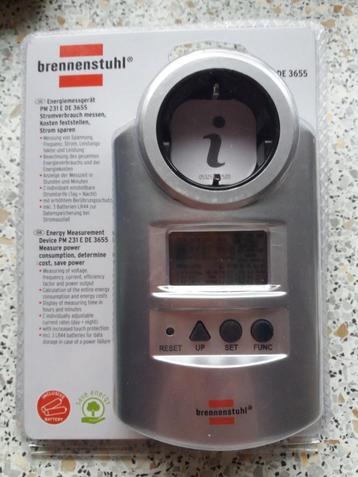 Een energiemeettoestel, nog nieuw in de verpakking. beschikbaar voor biedingen