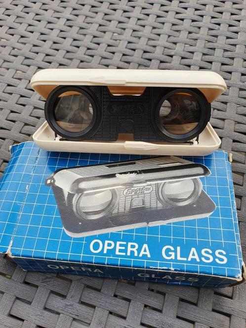 Mooi vintage soort verrekijker /sport glas opvouwbaar, Audio, Tv en Foto, Optische apparatuur | Verrekijkers, Zo goed als nieuw