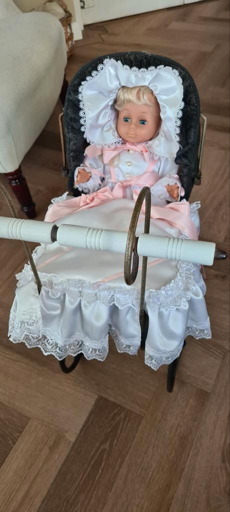 Antieke poppenwagen, Antiek en Kunst, Curiosa en Brocante, Ophalen