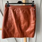 Leatherlook roestbruine rok maat M, Kleding | Dames, Rokken, Maat 38/40 (M), Bruin, Ophalen of Verzenden, Zo goed als nieuw