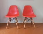 2x Vitra Eames DSW oranje stoelen., Huis en Inrichting, Stoelen, Gebruikt, Twee, Overige kleuren, Ophalen of Verzenden