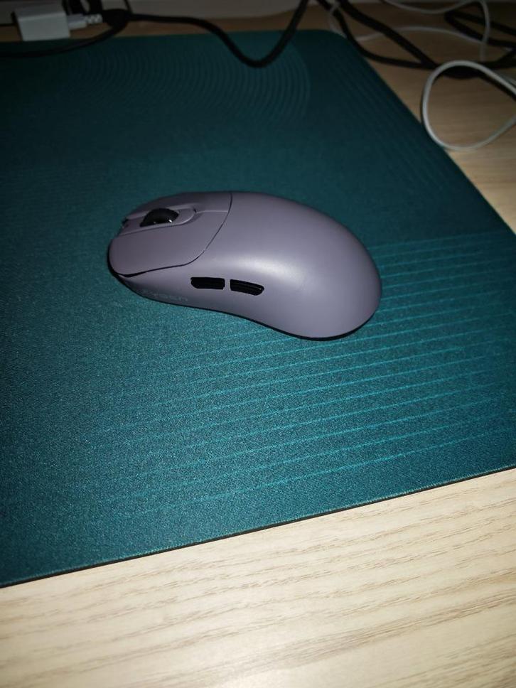 Vaxee NP-01s v2 wireless gaming muis, Computers en Software, Muizen, Nieuw, Muis, Rechtshandig, Draadloos, Ergonomisch, Gaming muis