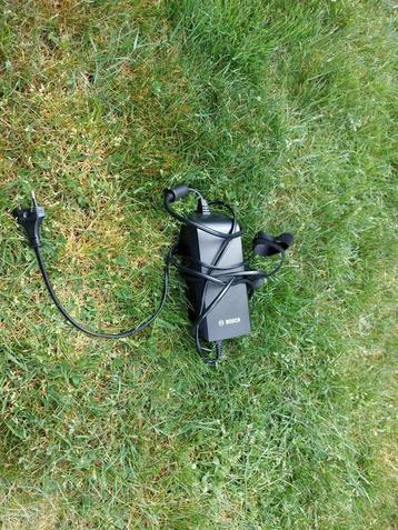 Bosch oplader 4a beschikbaar voor biedingen