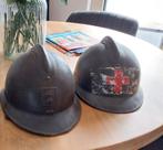 2 Franse helemen, Verzamelen, Militaria | Tweede Wereldoorlog, Ophalen of Verzenden, Landmacht, Overige gebieden, Helm of Baret