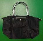 Longchamp Zwarte Tas Maat L - Nieuw, Ophalen of Verzenden, Nieuw, Zwart, Schoudertasje