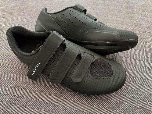 Van Rysel wielrenschoenen road 100, Sport en Fitness, Wielrennen, Zo goed als nieuw, Schoenen, Ophalen