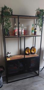 Kast mangohout met staal, Antiek en Kunst, Antiek | Meubels | Kasten, Ophalen