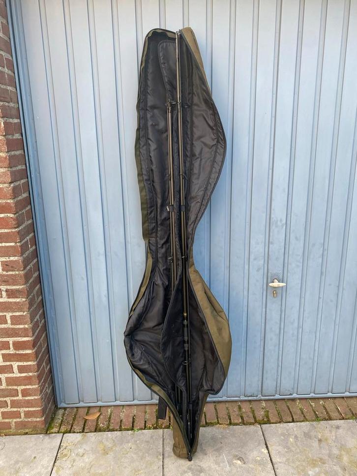 2x Shimano Alivio Karperhengels 12ft + Foudraal, Watersport en Boten, Hengelsport | Karpervissen, Gebruikt, Werphengel, Ophalen of Verzenden