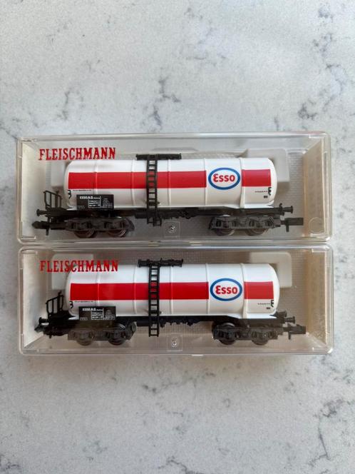 Fleischmann wagon Esso 2x 8480, Hobby en Vrije tijd, Modeltreinen | N-Spoor, Zo goed als nieuw, Wagon, Gelijkstroom, Fleischmann