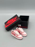 Mini sneaker Nike air force valentines day, Ophalen of Verzenden, Nieuw, Wit