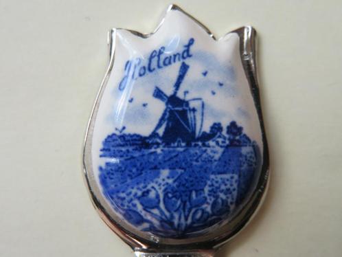 Lepeltje Holland porseleinen schildje in tulp-vorm molen, Antiek en Kunst, Antiek | Bestek, Verzenden