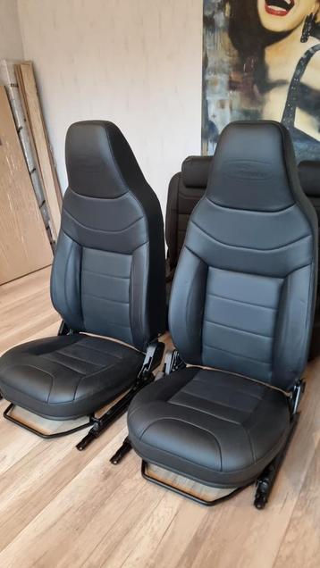 2016 Defender Adventure interieur beschikbaar voor biedingen