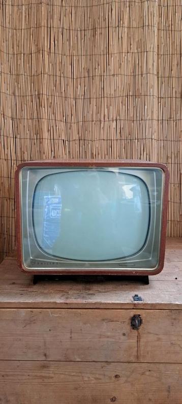 Vintage Philips TV - Model 17TX291A/19 beschikbaar voor biedingen