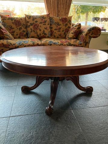 Antieke mahoniehouten tilt top-eettafel beschikbaar voor biedingen