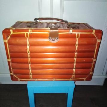 Picknickmand stevig model leeg beschikbaar voor biedingen