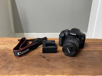 Canon EOS 2000D spiegelreflexcamera + 18-55mm lens  