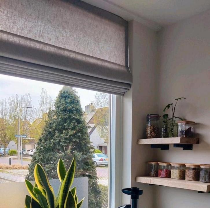 Vouwgordijn lichtdoorlatend Veneta greige zgan, Huis en Inrichting, Stoffering | Gordijnen en Lamellen, Zo goed als nieuw, 200 cm of meer