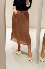 NIEUW Zara gekreukt hoge taille maxi rok bruin roze beige, Kleding | Dames, Rokken, Maat 38/40 (M), Nieuw, Ophalen of Verzenden