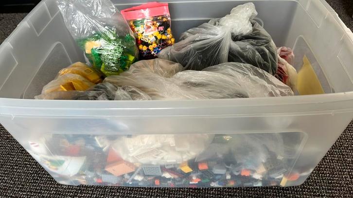 Veel lego met 37 boekjes, Dieren en Toebehoren, Reptielen en Amfibieën | Toebehoren, Zo goed als nieuw, Ophalen