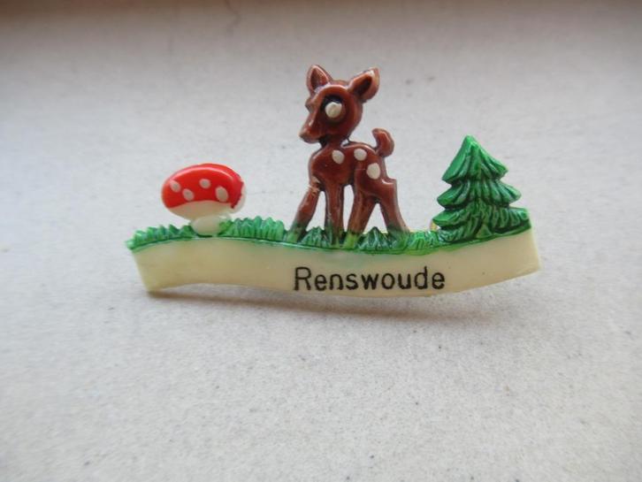 Celluloid plastic Broche Souvenir jaren 50 Hert - Renswoude, Sieraden, Tassen en Uiterlijk, Broches, Gebruikt, Overige materialen