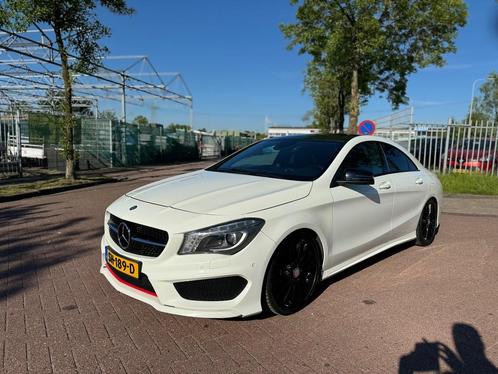 Mercedes-Benz CLA-klasse 180 Edition 1 AMG Pakket Panorama, Auto's, Mercedes-Benz, Bedrijf, Te koop, CLA, ABS, Achteruitrijcamera