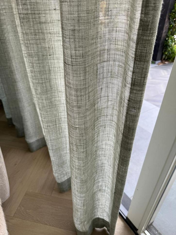 Groene inbetween gordijnen! Wannahave Jade Green, Huis en Inrichting, Stoffering | Gordijnen en Lamellen, Zo goed als nieuw, 200 cm of meer