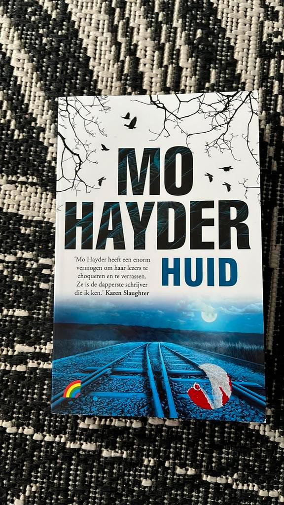 Boek Huid te koop, Boeken, Thrillers, Gelezen, Nederland, Ophalen of Verzenden