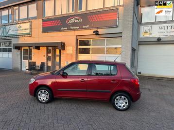 Skoda Fabia 1.6-16V Ambiente beschikbaar voor biedingen