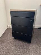 Bureau met 4 lades, Ophalen, Met wielen, Gebruikt, Bureau