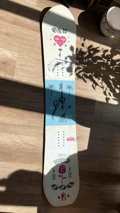 GNU Gloss 148 cm snowboard, Sport en Fitness, Snowboarden, Gebruikt, Board, Ophalen of Verzenden