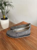 Comfy Instappers LEER!, Kleding | Dames, Ophalen of Verzenden, Zo goed als nieuw, Grijs