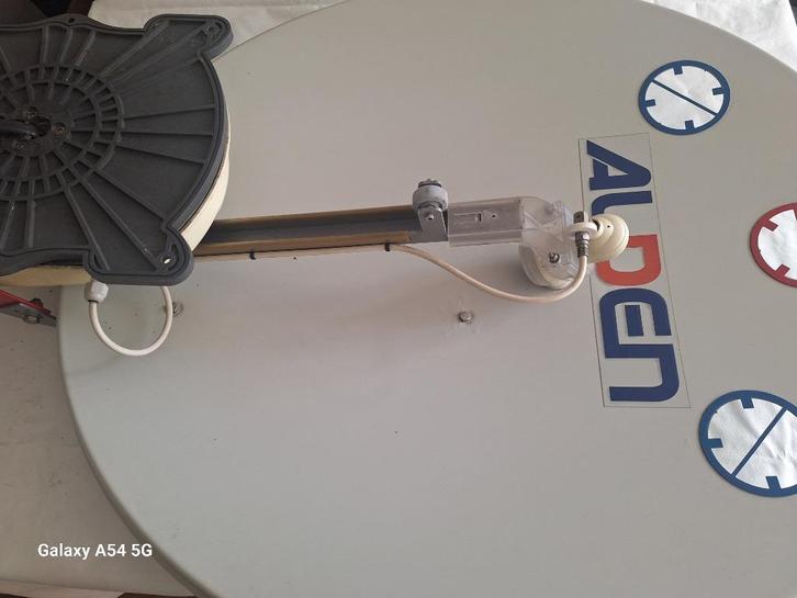 Alden schotel  85cm incl. SSC HD-besturing ,18 inch tv+steun, Audio, Tv en Foto, Schotelantennes, Zo goed als nieuw, Overige merken