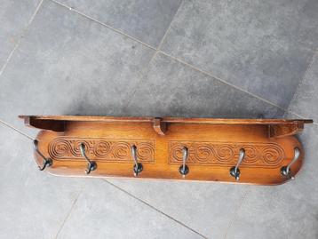 Elegante Kapstok beschikbaar voor biedingen