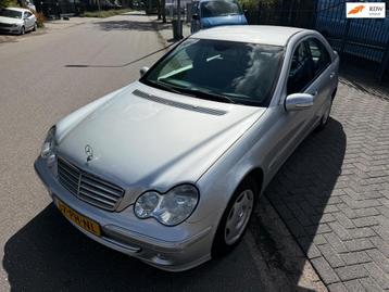 Mercedes-Benz C-klasse 180 K. Elegance beschikbaar voor biedingen