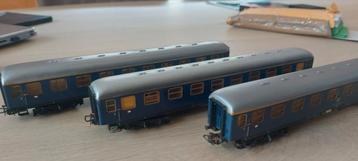 Märklin DB d-trein rtg'n artnr 2x4027+4032 beschikbaar voor biedingen