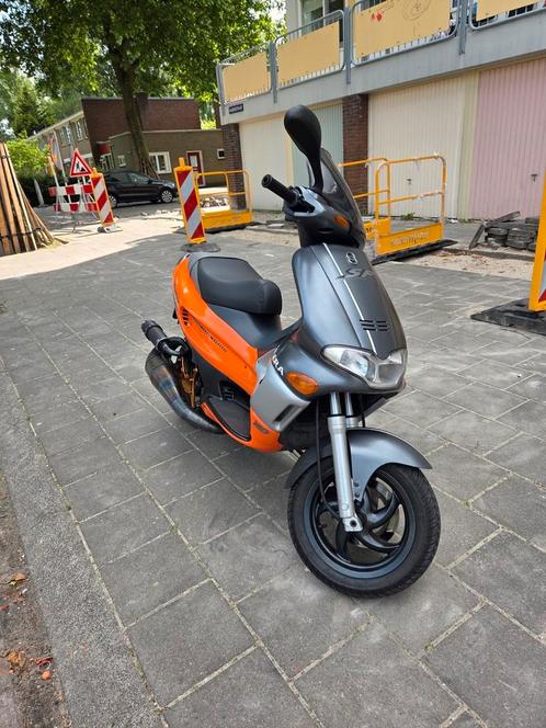 Gilera Runner 210cc 48,8PK DD DG A1, Fietsen en Brommers, Scooters | Piaggio, Zo goed als nieuw, Overige modellen, Ophalen