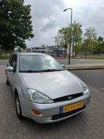Ford Focus 1.6 I Trend 5D 2001 Grijs, 1596 cc, 1052 kg, 4 cilinders, 100 pk
