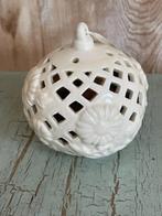 GEURBAL / POMANDER wit porselein / Potpourri bol Kerstbal, Ophalen