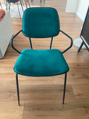 4 vintage eetkamerstoelen beschikbaar voor biedingen