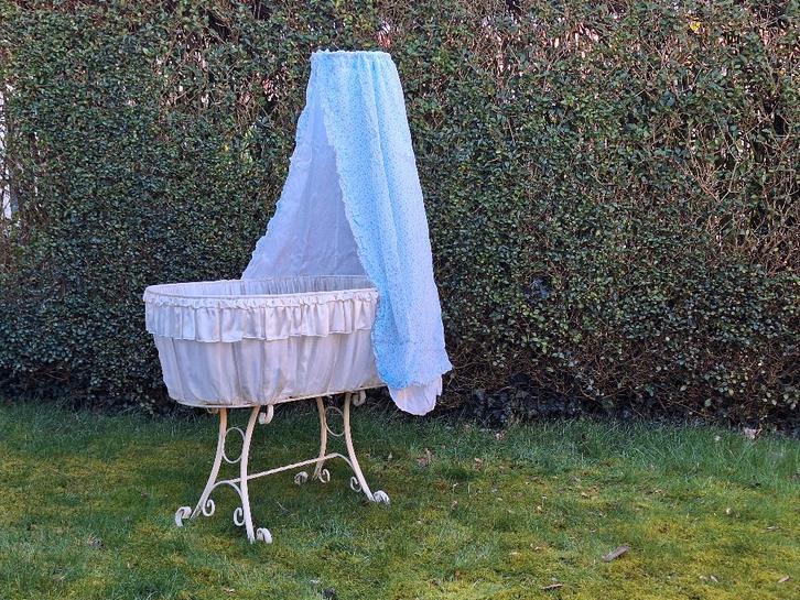 Authentiek vintage Wiegje, Antiek en Kunst, Curiosa en Brocante, Ophalen